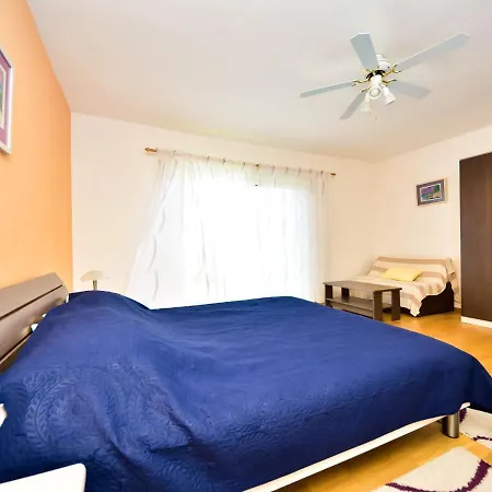 Slavica Apartman *